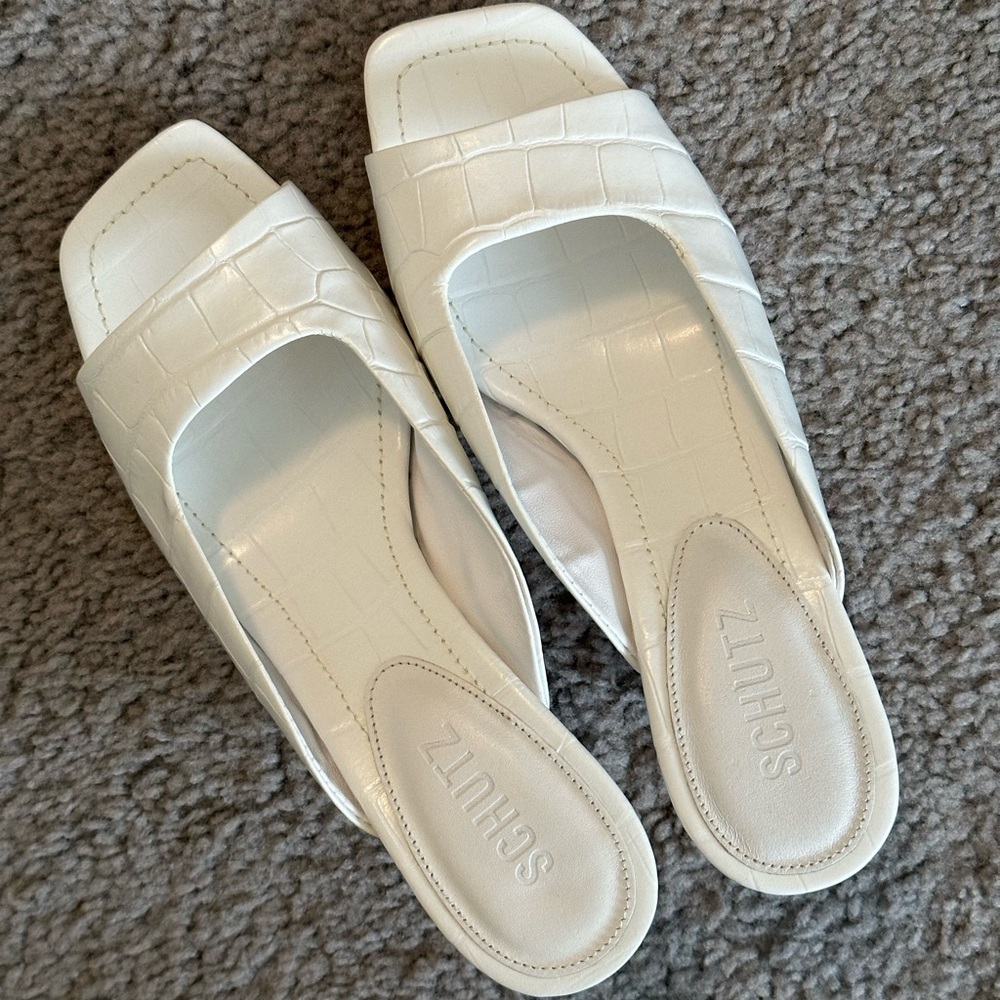 Schutz Raven Crocodile-Embossed Leather Sandal - White